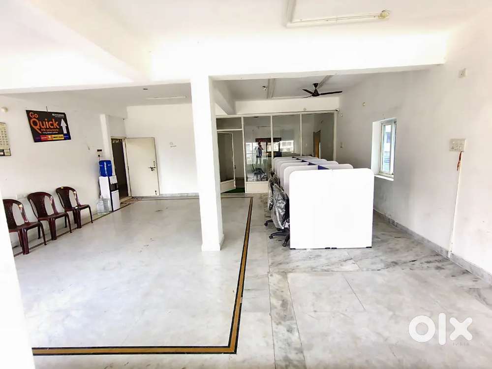 Office space with office set-up for rent
