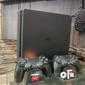 Playstation 4 second cheap hand olx