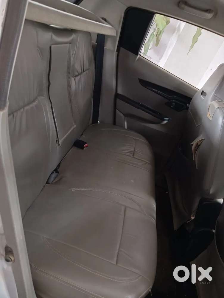 Mahindra Kuv4 100 2016 Petrol 36000 Km Driven