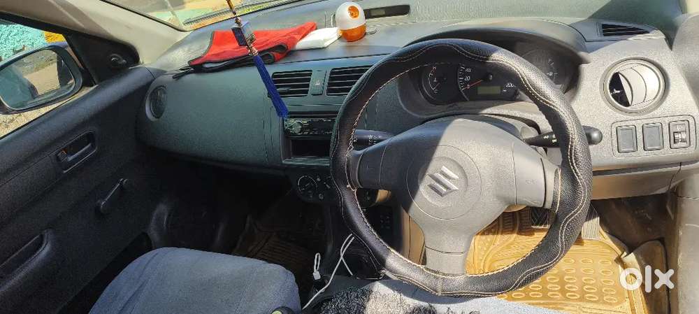 Maruti Suzuki Dzire 2011 Petrol 70000 Km Driven Neight Condition