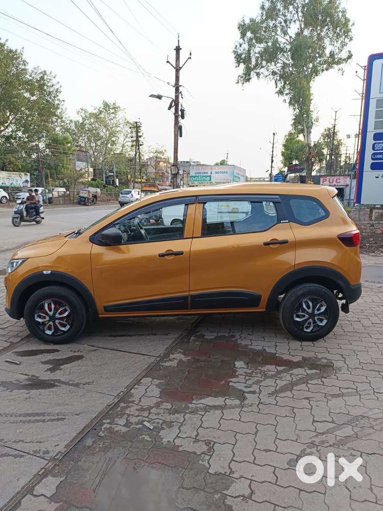 Renault Triber 1.0 Rxe, 2020, Petrol