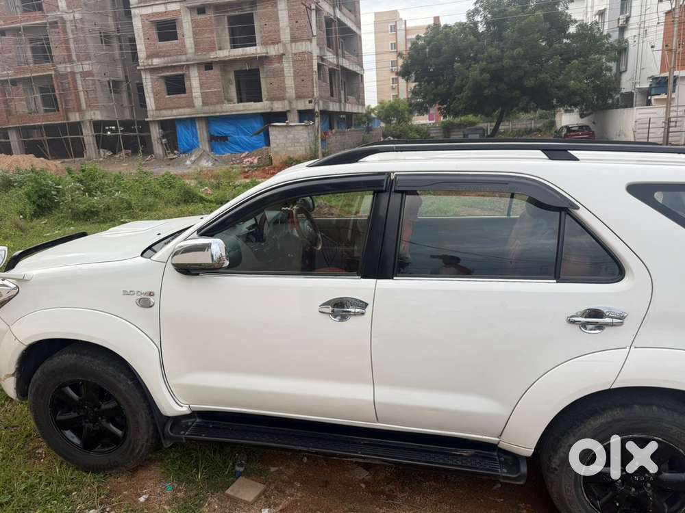 2011 Toyota Fortuner Diesel Manual