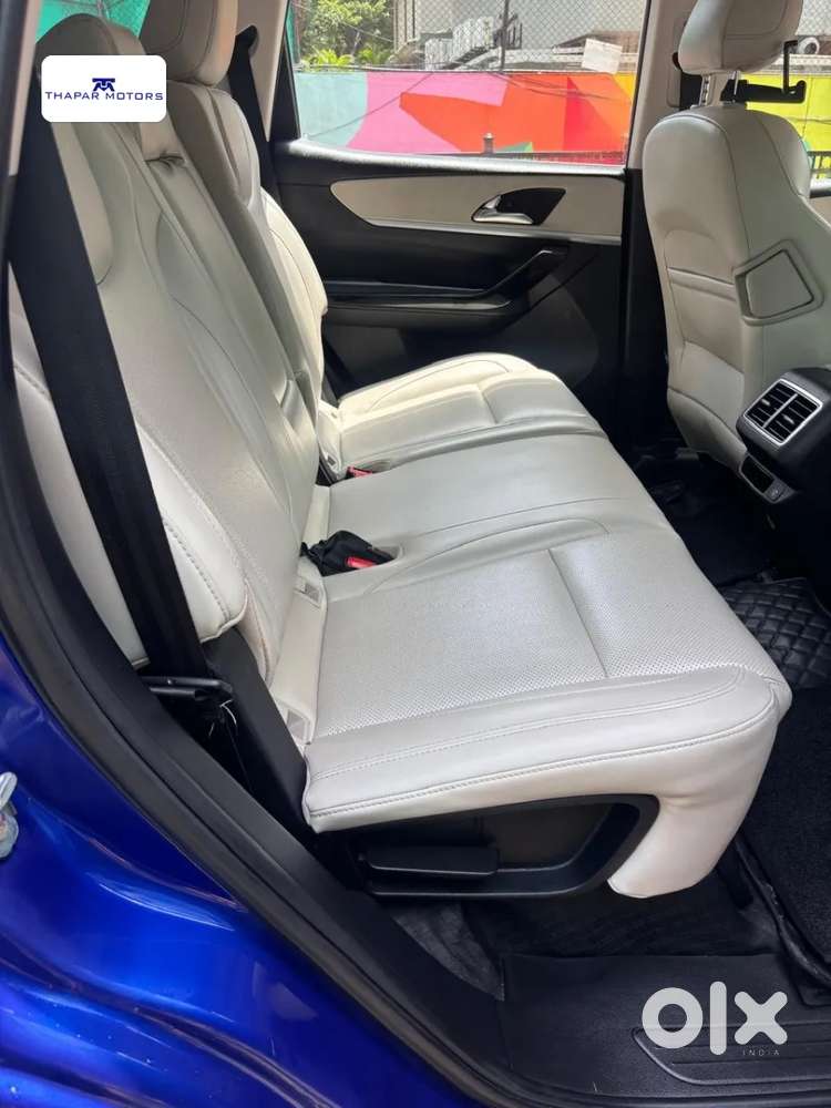 Mahindra Xuv700 2.2 Ax 7 Diesel At Str, 2022, Diesel