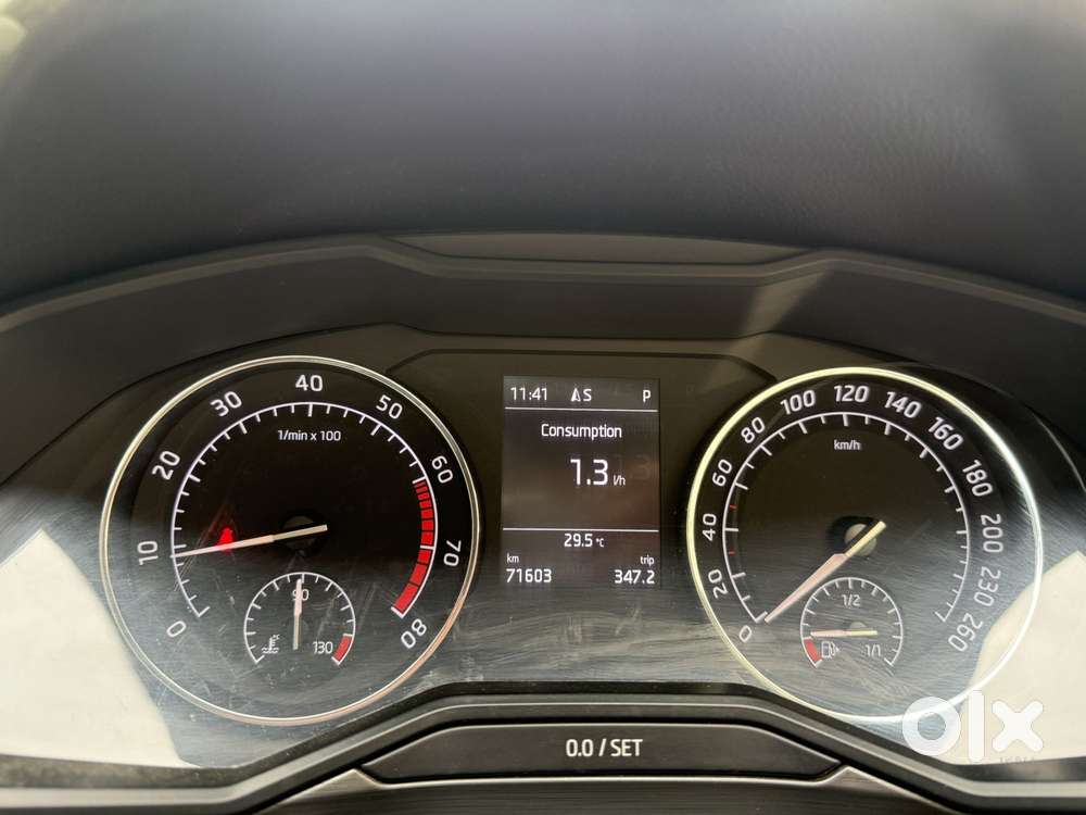 Skoda Superb [ ] 1.8 Style Tsi At, 2018, Petrol