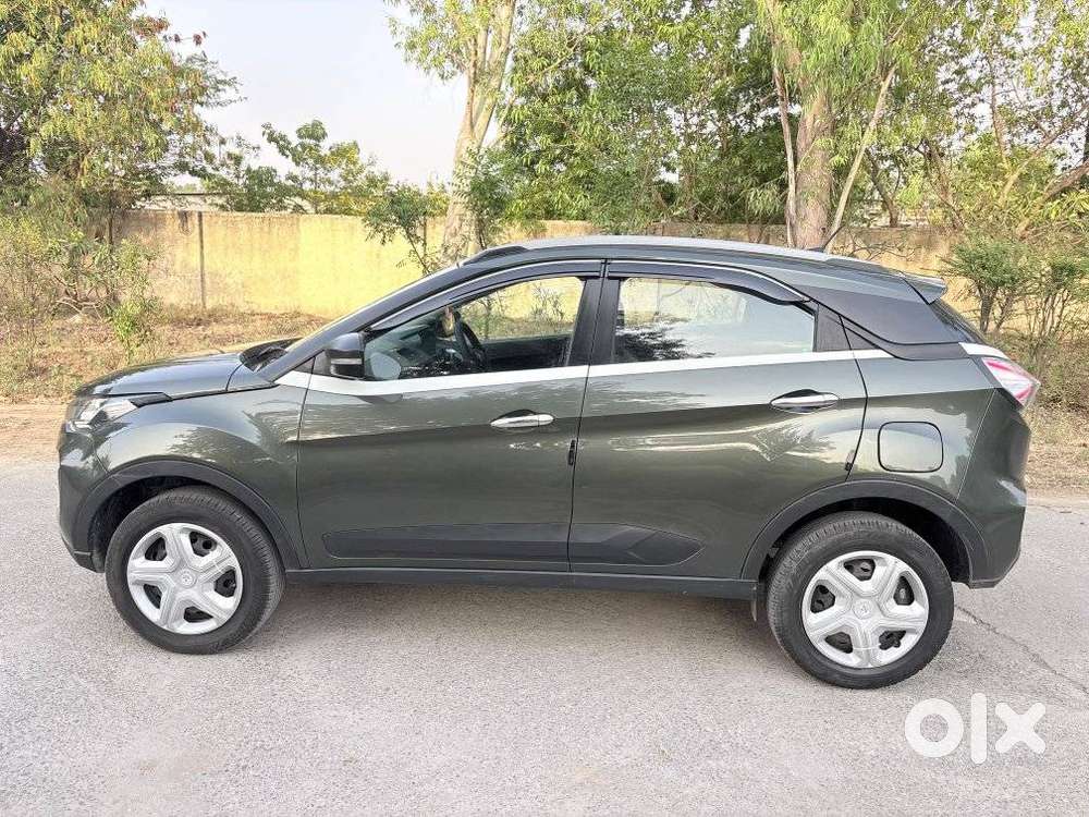 Tata Nexon 1.2 Revotron Xm (s), 2023, Petrol