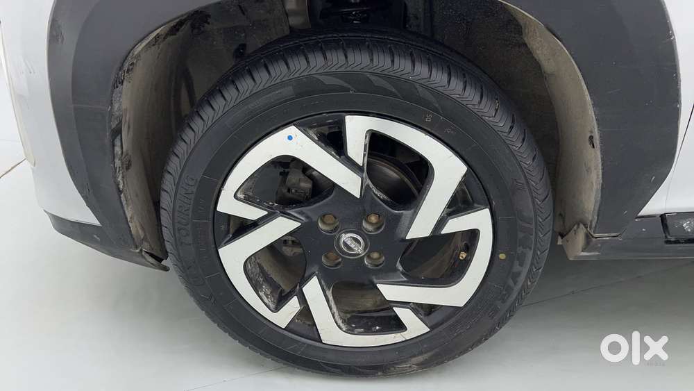 Nissan Magnite 1.0 Xv Premium Turbo Cvt (o), 2020, Petrol