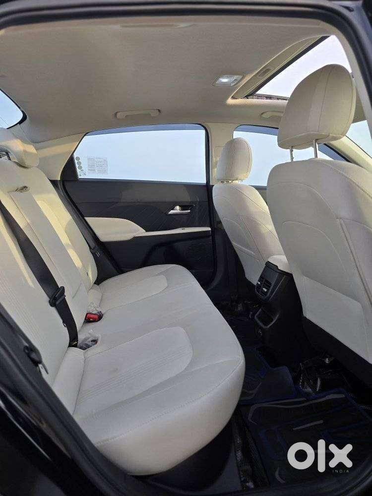 Hyundai Verna Sx Petrol At, 2023, Petrol