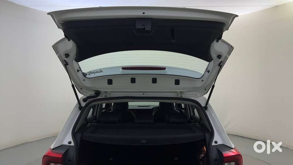 Skoda Kushaq Style 1.0l Tsi At, 2023, Petrol