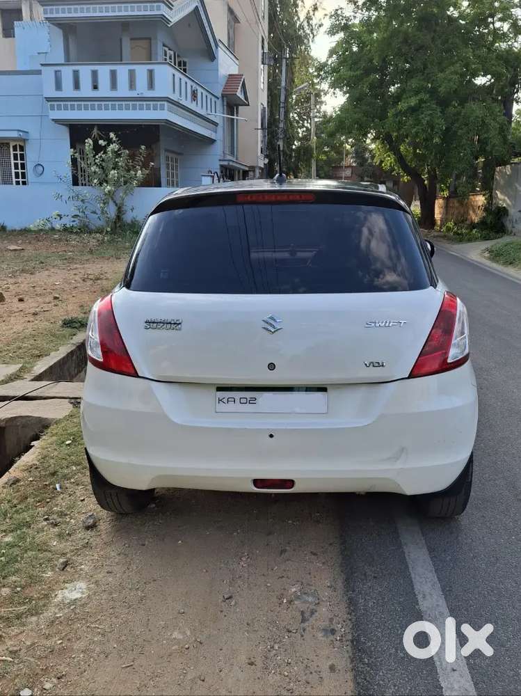 Maruthi Suziki Swift Vdi
* 2017 Nevember Registered
* Diesel