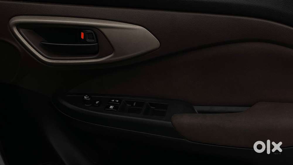 Maruti Suzuki Fronx Delta Plus 1.2l Ags, 2024, Petrol
