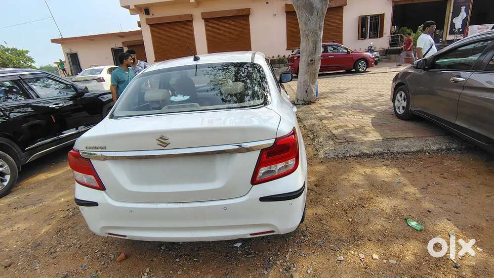 Maruti Suzuki Dzire 2021 Petrol 31685 Km Driven