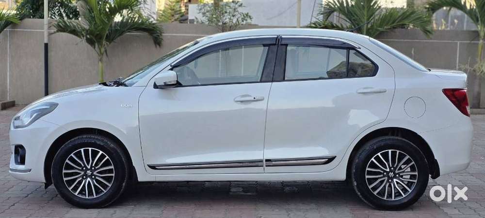 Maruti Suzuki Swift Dzire Zdi + Amt, 2017, Diesel