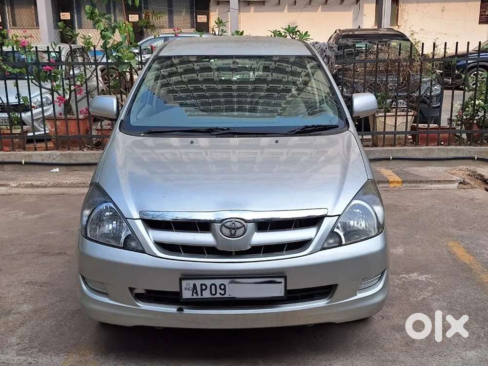 Toyota Innova 2007 Diesel 200000 Km Driven