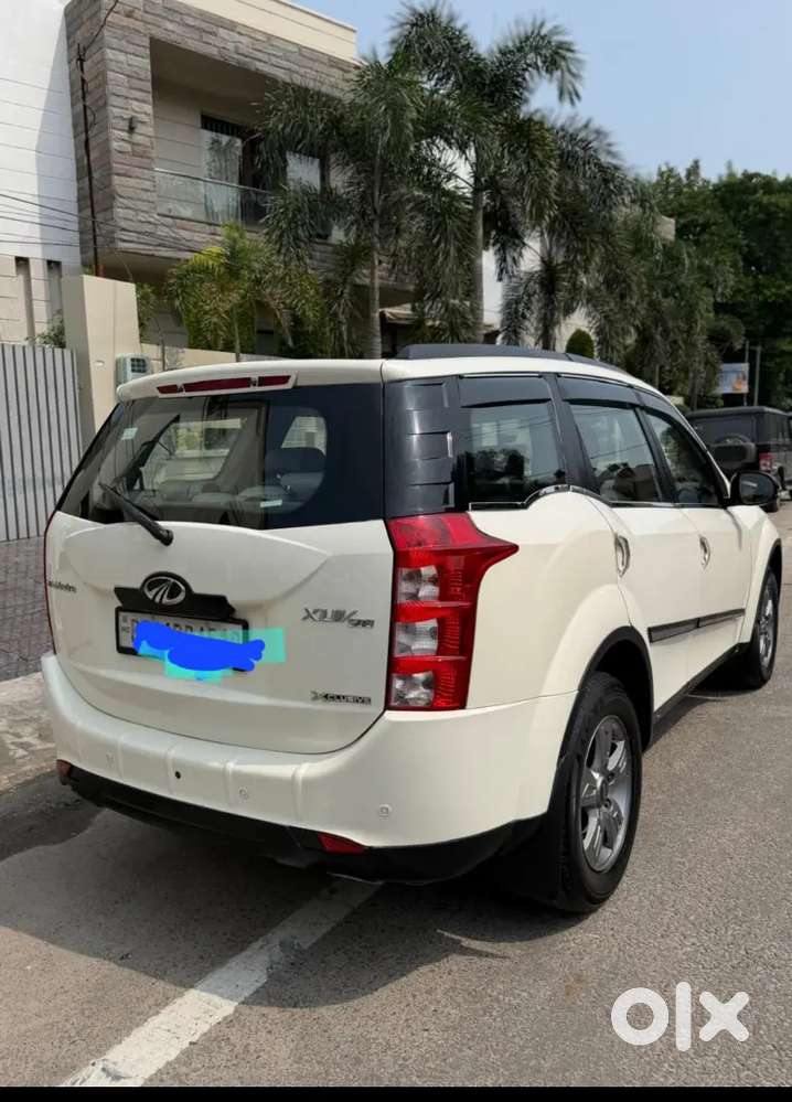 Xuv 500 With Sunroof