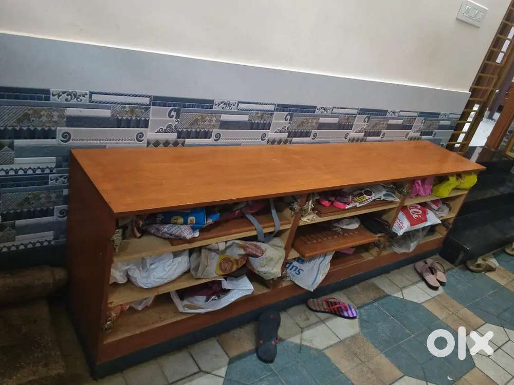 Sitout table rubber wood