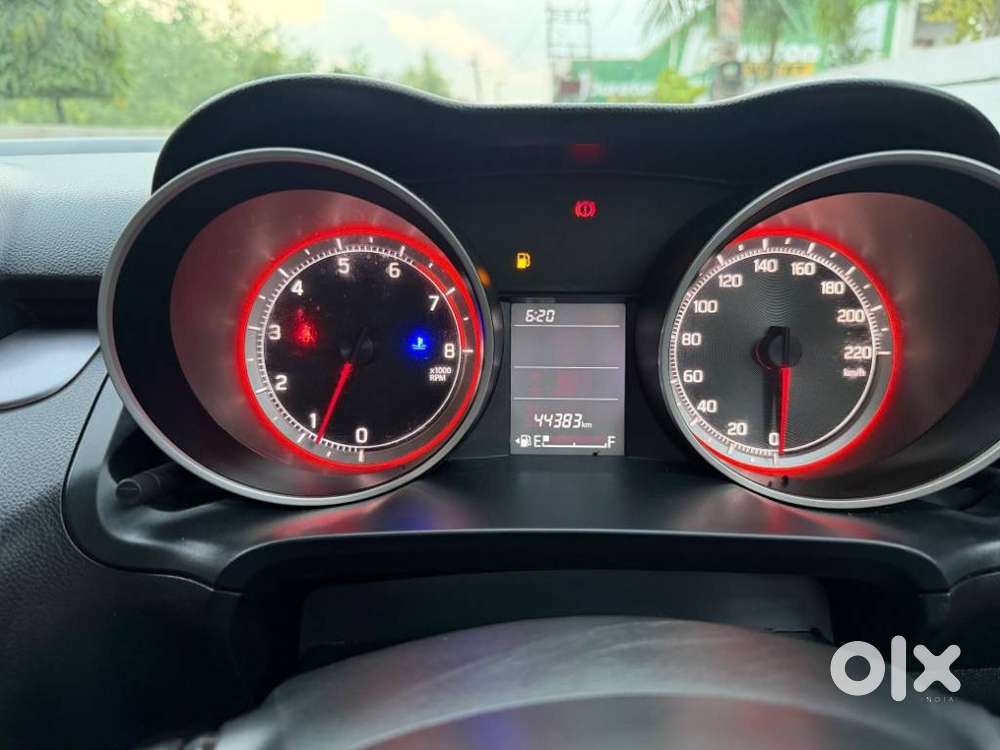 Maruti Suzuki Swift Vxi Optional, 2024, Petrol