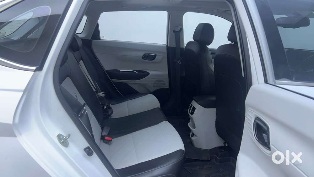 Hyundai New I20 1.2 Asta (o) Mt, 2023, Petrol