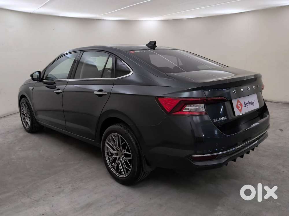 Skoda Slavia Style 1.0l Tsi At, 2022, Petrol