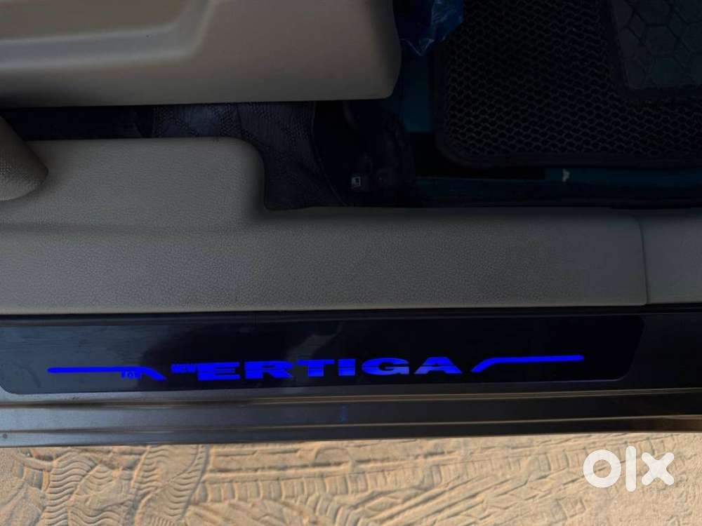Maruti Suzuki Ertiga Zxi (o) Cng [2022-2023], 2023, Cng & Hybrids