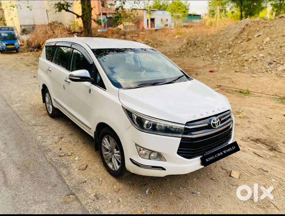 Toyota Innova Crysta 2016 Diesel Well Maintained