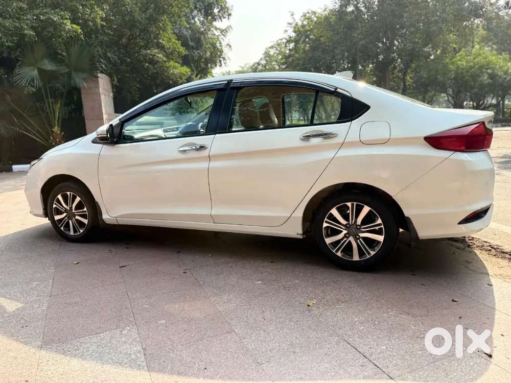 Honda City 2022 Cng & Hybrids 63000 Km Driven