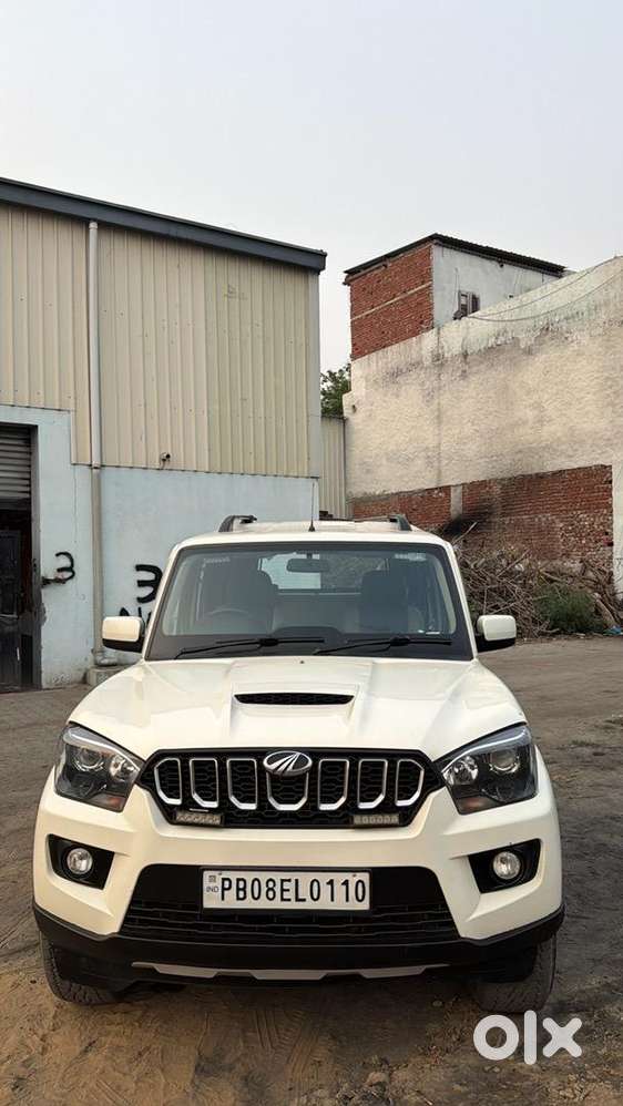 Mahindra Scorpio 2018 Diesel Well Maintained