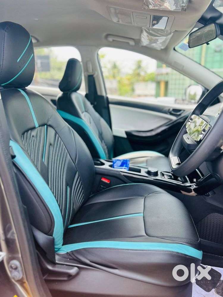Tata Nexon Pure (s) 1.2 Petrol 6amt, 2024, Petrol