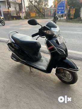 Olx cheap activa 2018