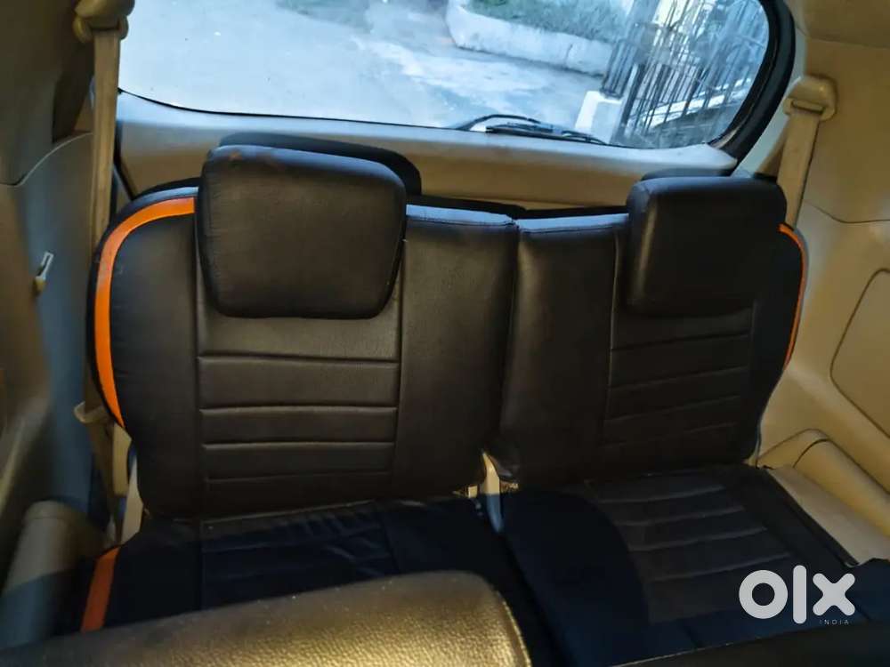 Toyota Innova 2.5 Gx 2010