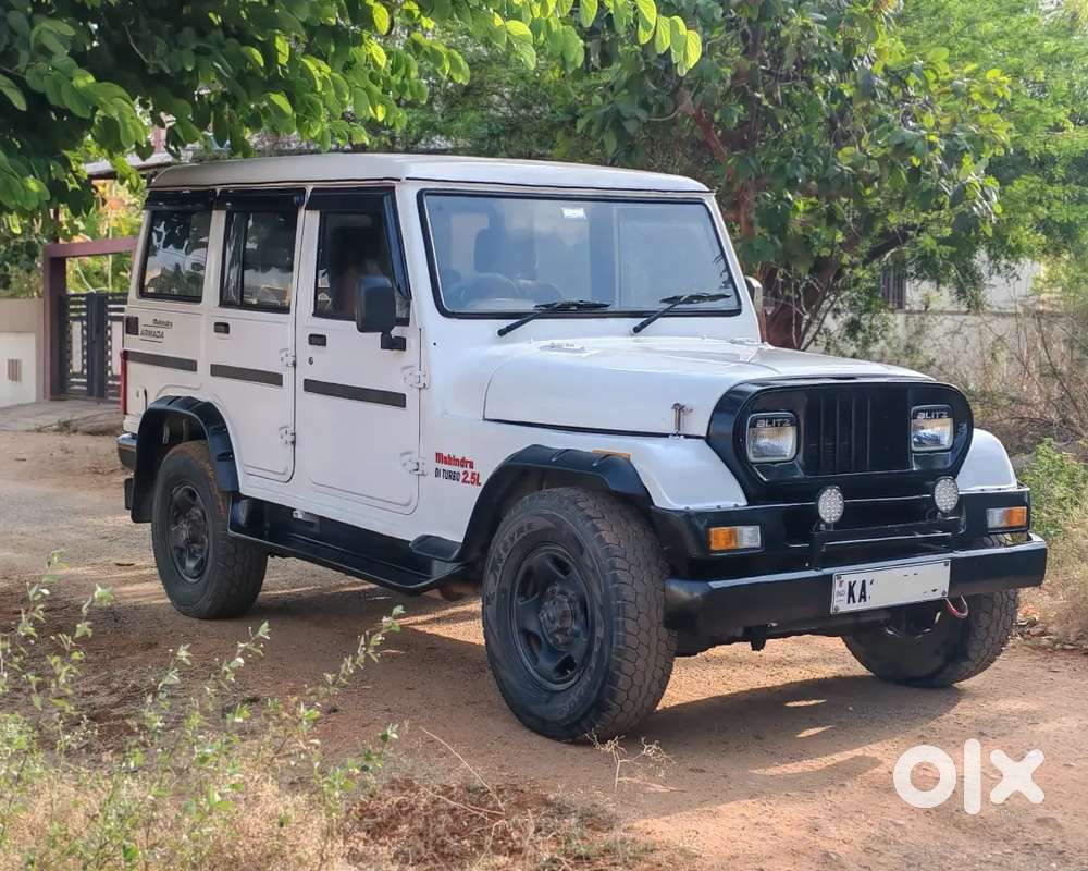 Mahindra Armada