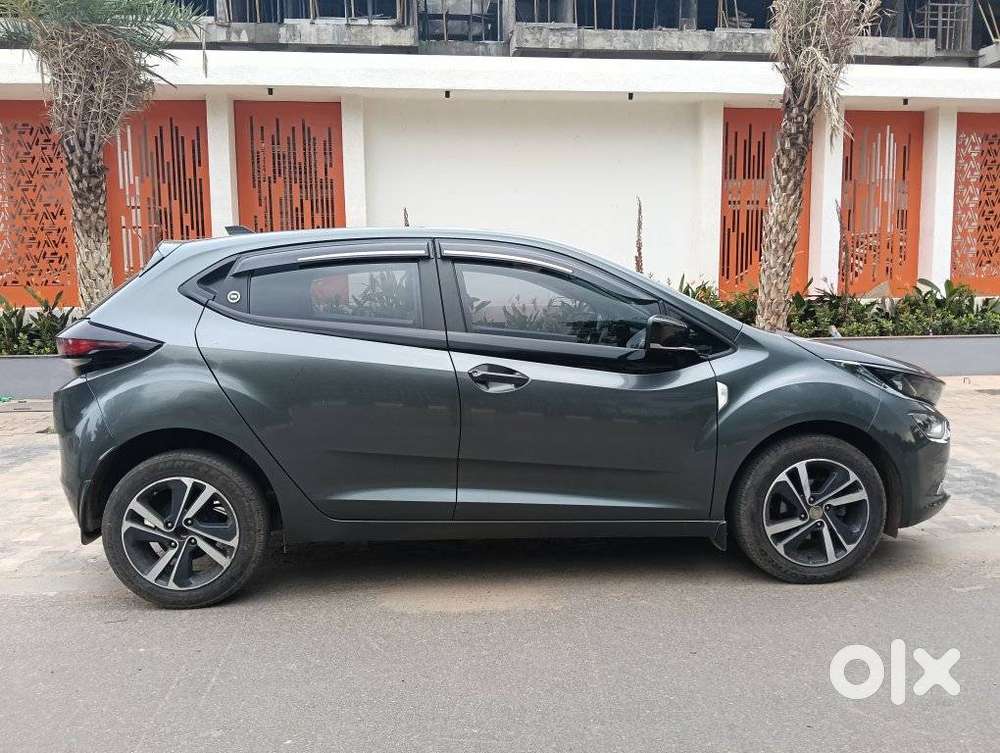 Tata Altroz Xza Plus (s), 2023, Petrol