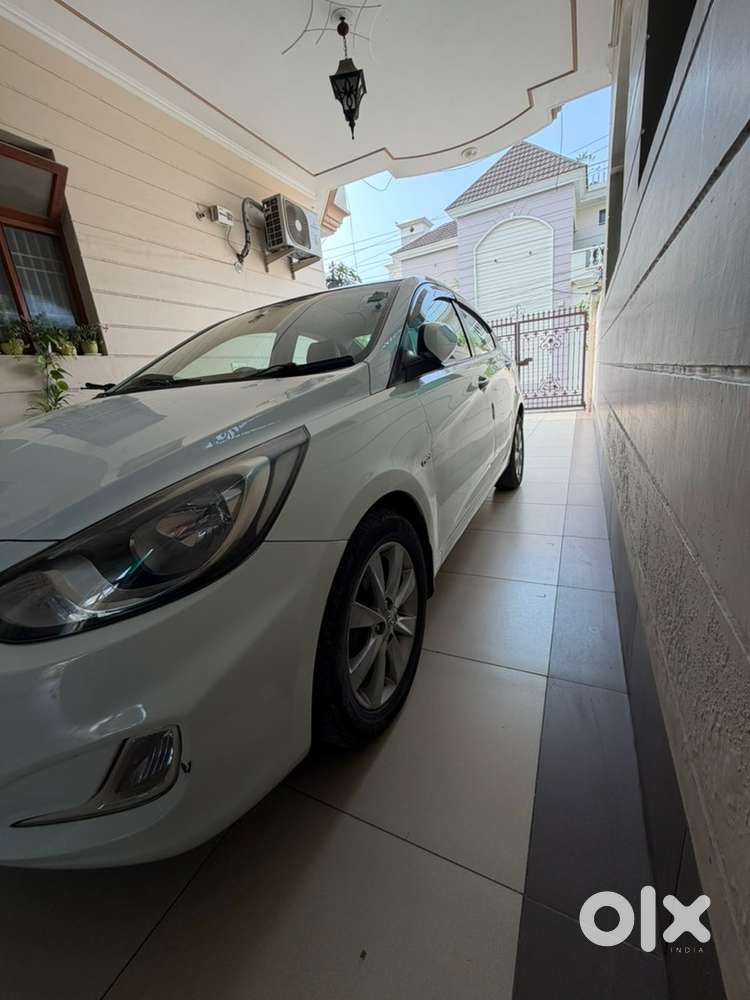 Hyundai Fluidic Verna 2013