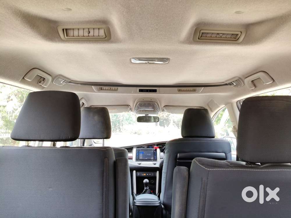 Toyota Innova Crysta 2.7 V, 2018, Petrol