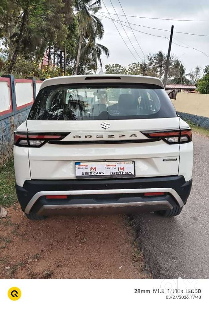 Maruti Suzuki Brezza 1.5 Lxi Smart Hybrid, 2023, Petrol