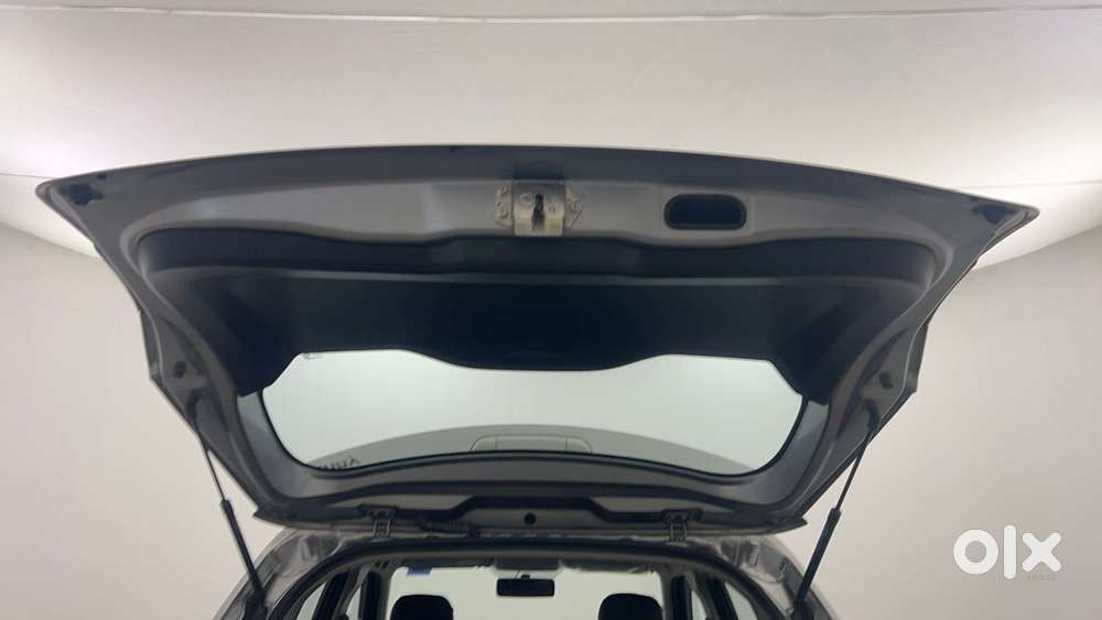 Maruti Suzuki Vitara Brezza 1.5 Lxi, 2022, Petrol