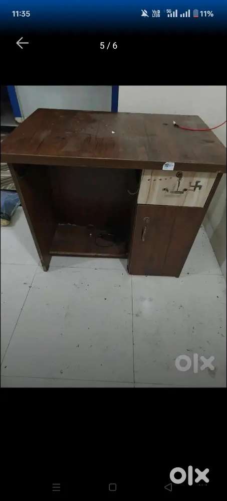 office table, black and brown