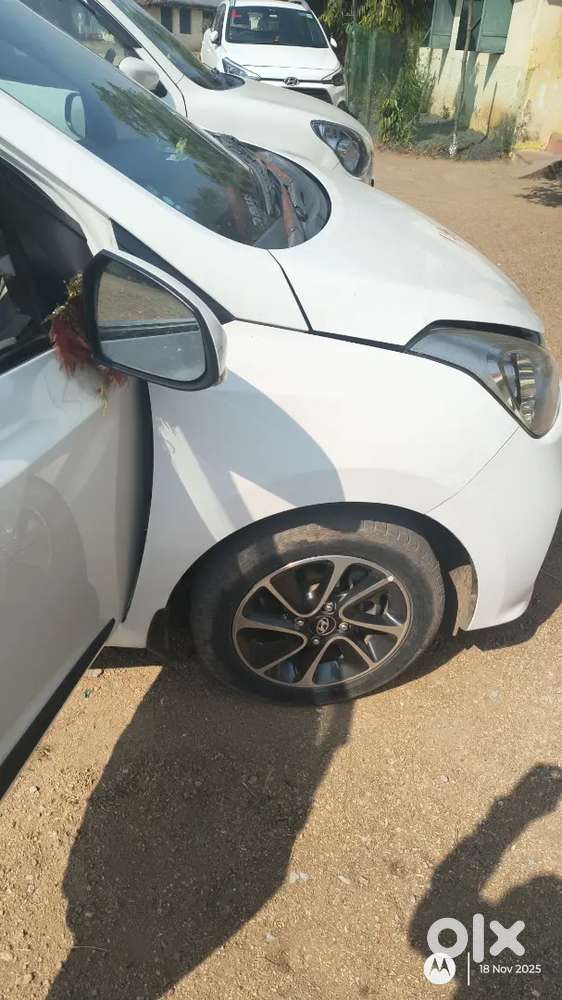 Hyundai Grand I10 Asta Top Model With Push Button Start