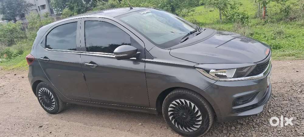 Tata Tiago Xt 2020  Excellent Condition Battery & Tyres