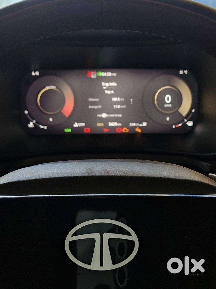 Tata Curvv Accomplished Plus A 1.2 Hyperion Gdi Petrol 6mt, 2025, Pe..