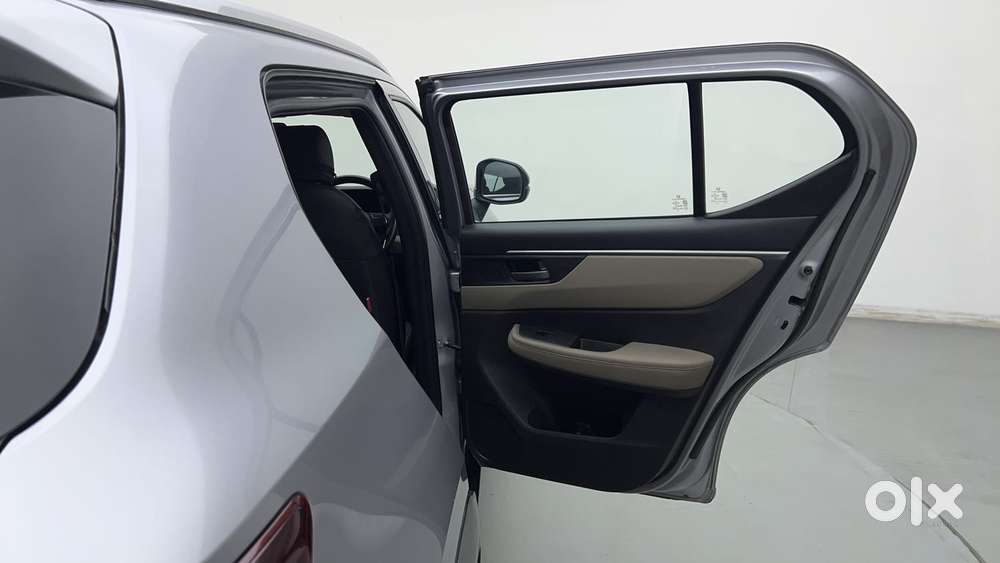 Honda Elevate Vx Cvt, 2023, Petrol