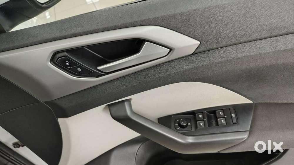 Volkswagen Taigun 1.0 Tsi Topline At, 2022, Petrol