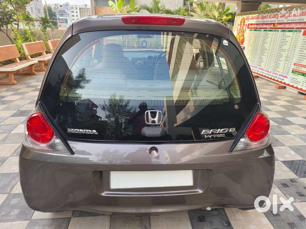Honda Brio S Mt 2015 88500kms