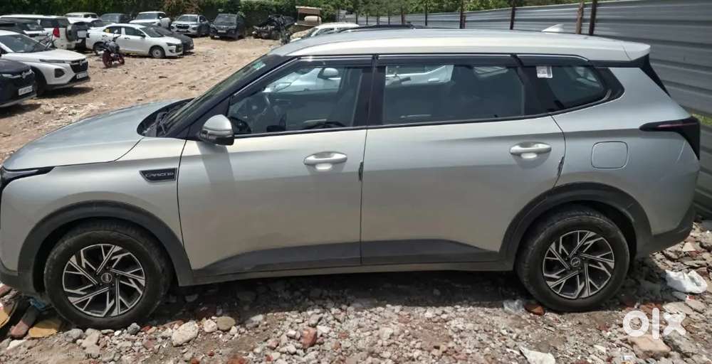 Kia Carens Clavis 2025 Petrol 4417 Km Driven