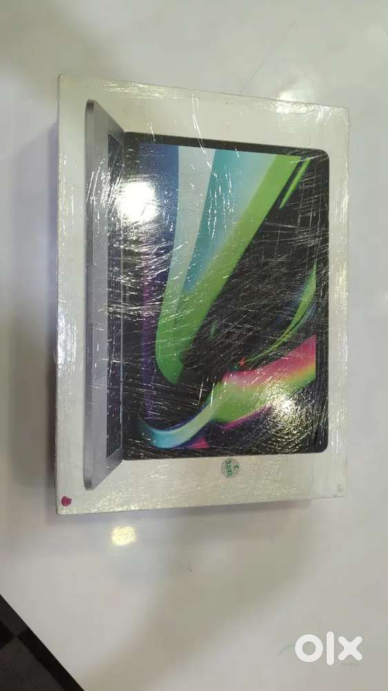 Brand New / 1Year Warranty/ MacBook Pro M1 8GB 256G