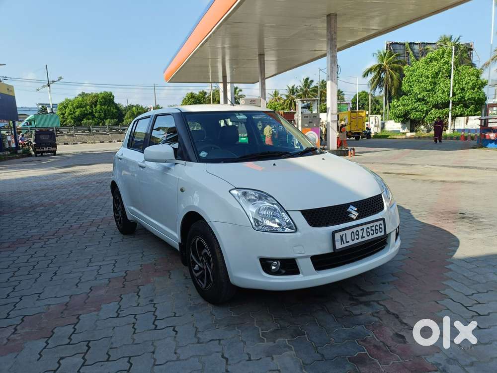Maruti Suzuki Swift Vxi 1.2 Abs Bs-iv, 2010, Petrol