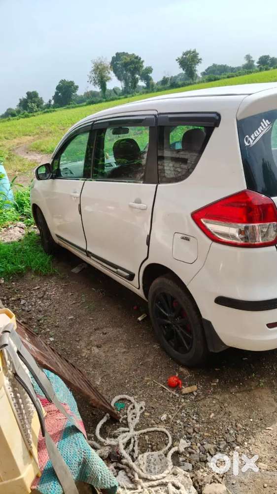 Maruti Suzuki Ertiga 2013