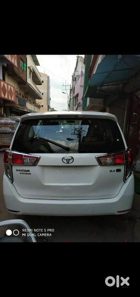 Toyota Innova Crysta 2.4 Gx 8 Str, 2017, Diesel