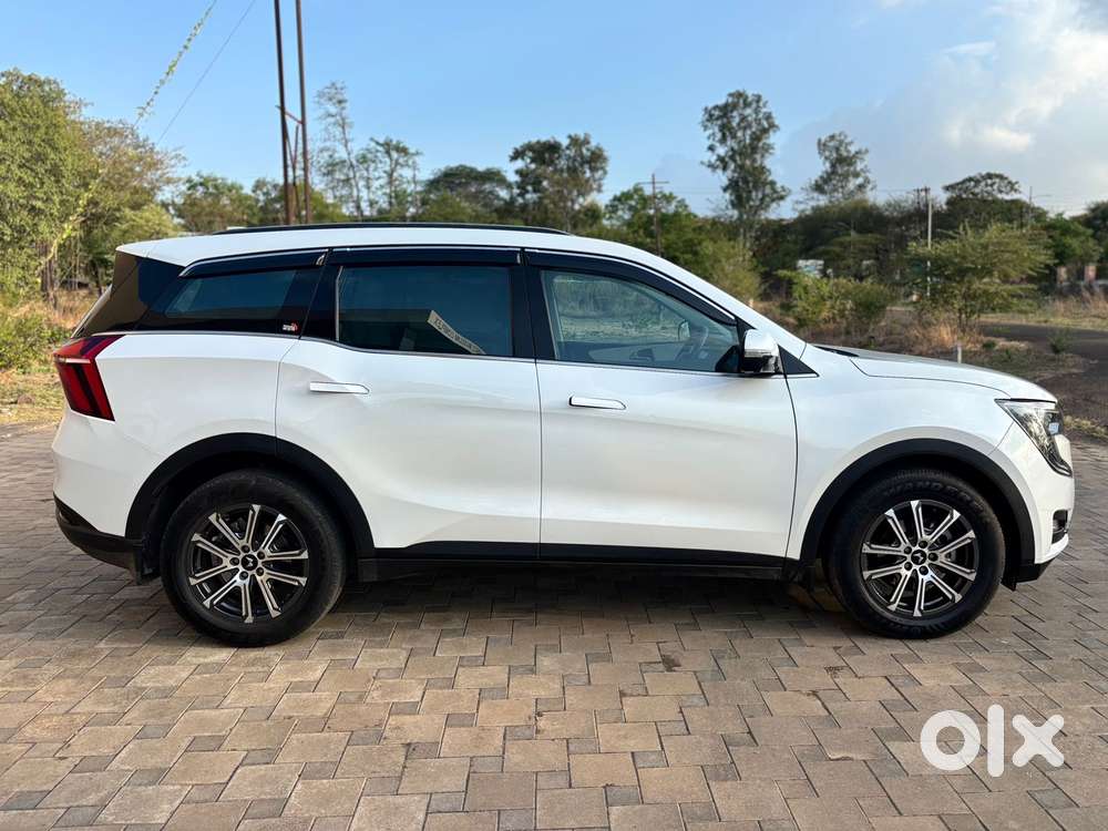 Mahindra Xuv700 2.2 Ax 7 Diesel At Luxury Pack Str Awd, 2025, Diesel