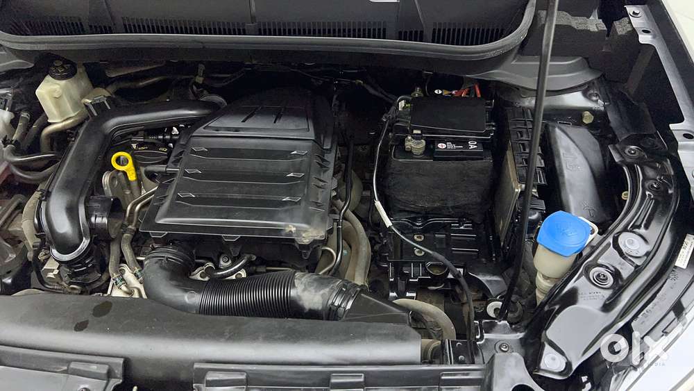 Volkswagen Taigun 1.0 Tsi Highline At, 2022, Petrol
