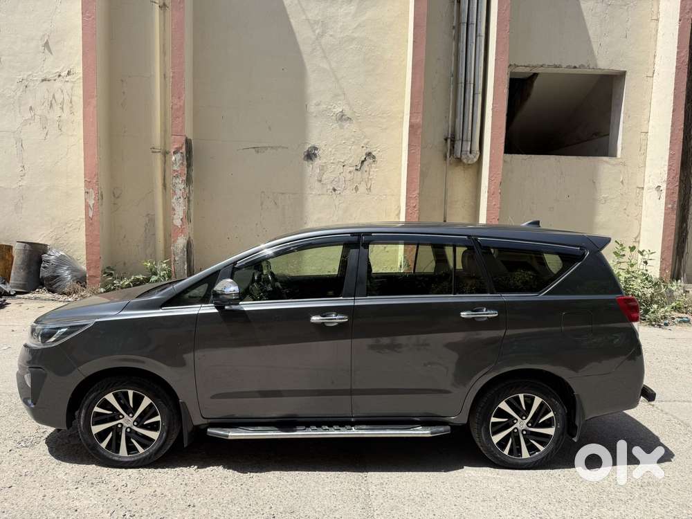 Toyota Innova Crysta 2.8z Automatic, 2021, Diesel